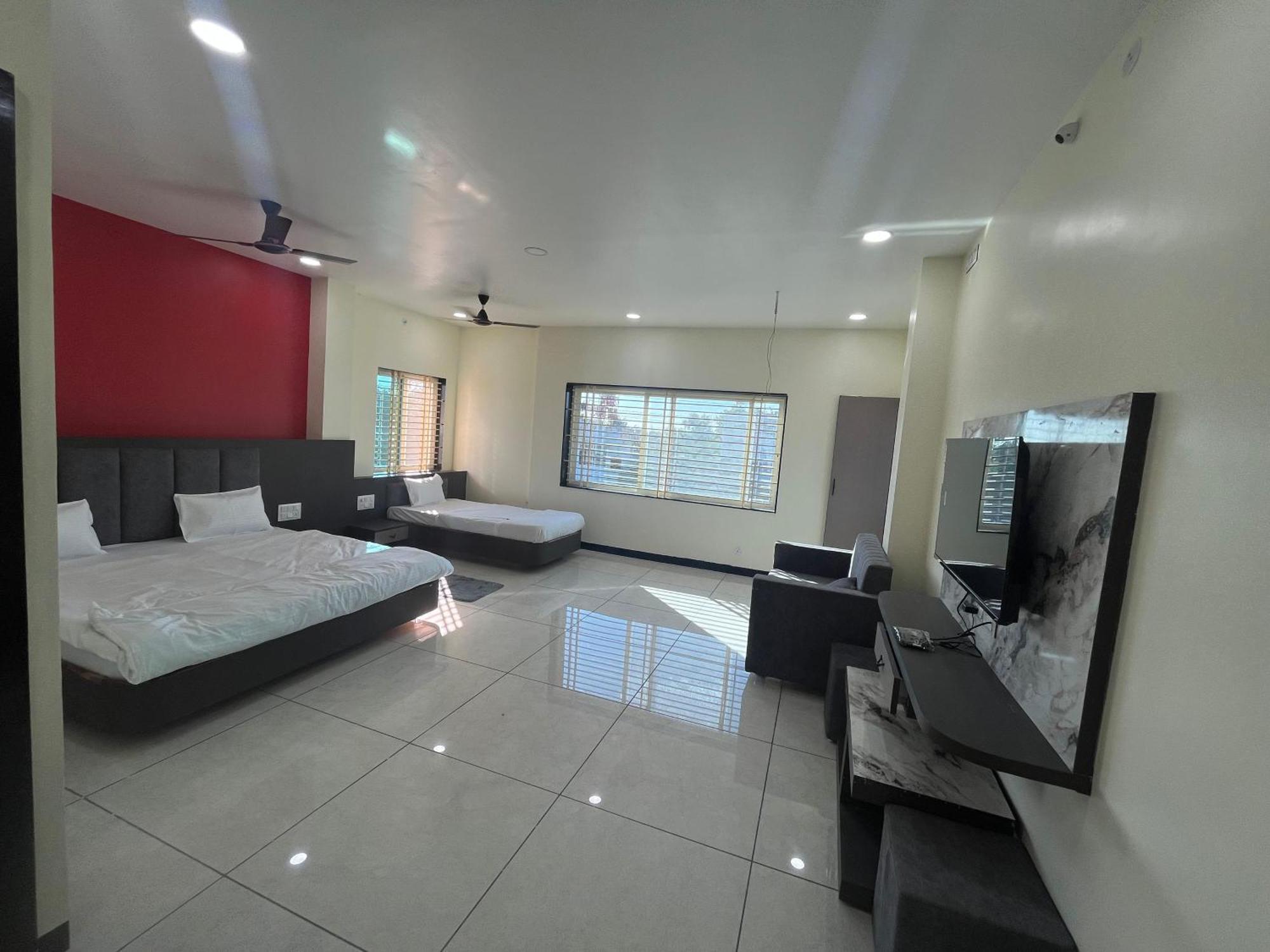 Yashomati Hotel Maheshwar エクステリア 写真