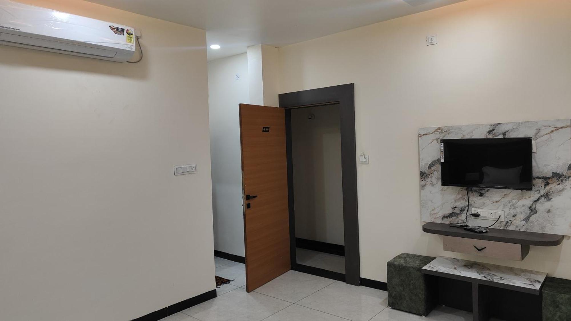 Yashomati Hotel Maheshwar エクステリア 写真